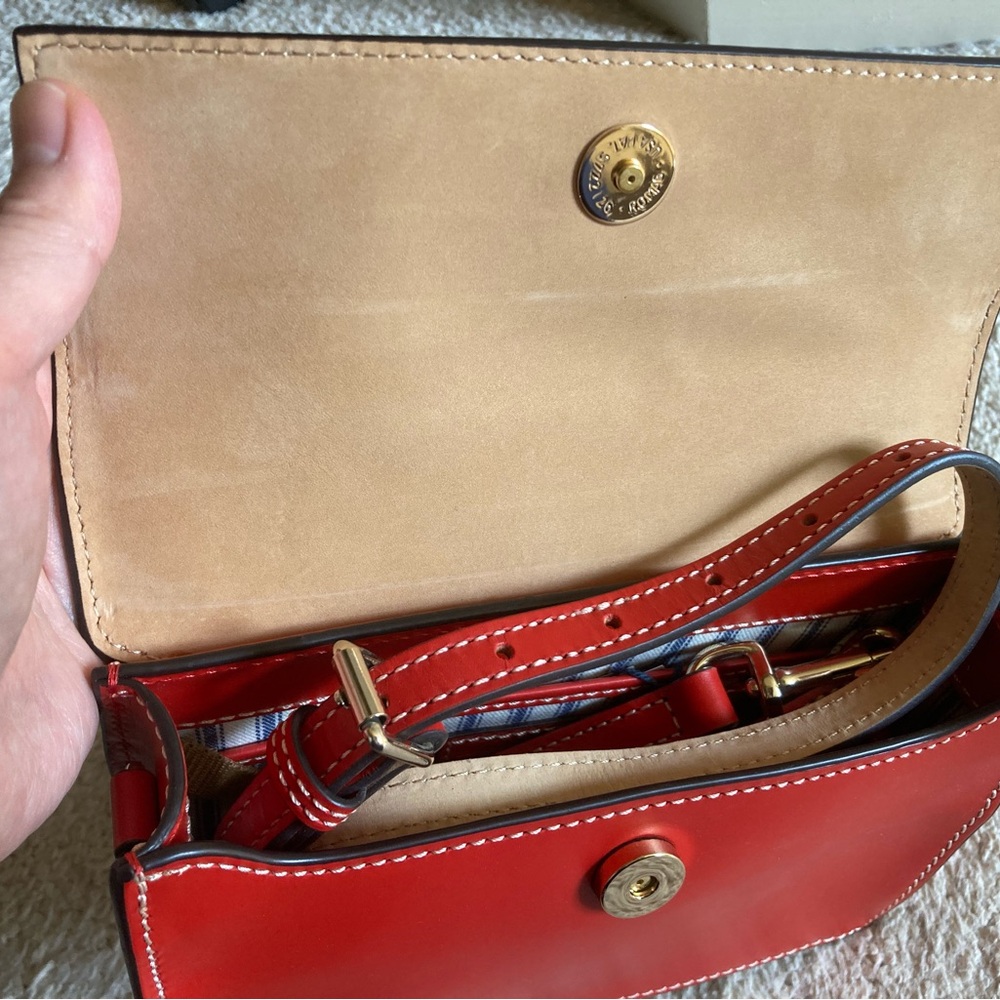 Dooney & Bourke Beacon East West Flap Crossbody Clutch Handbag Purse Red Small - Picture 8 of 8